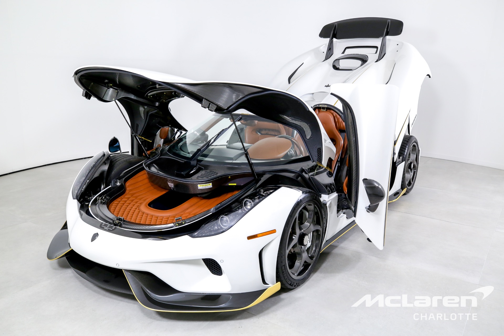 Koenigsegg Regera For Sale - LUSSO - Luxury Car Broker, The best Luxury car Broker in the world