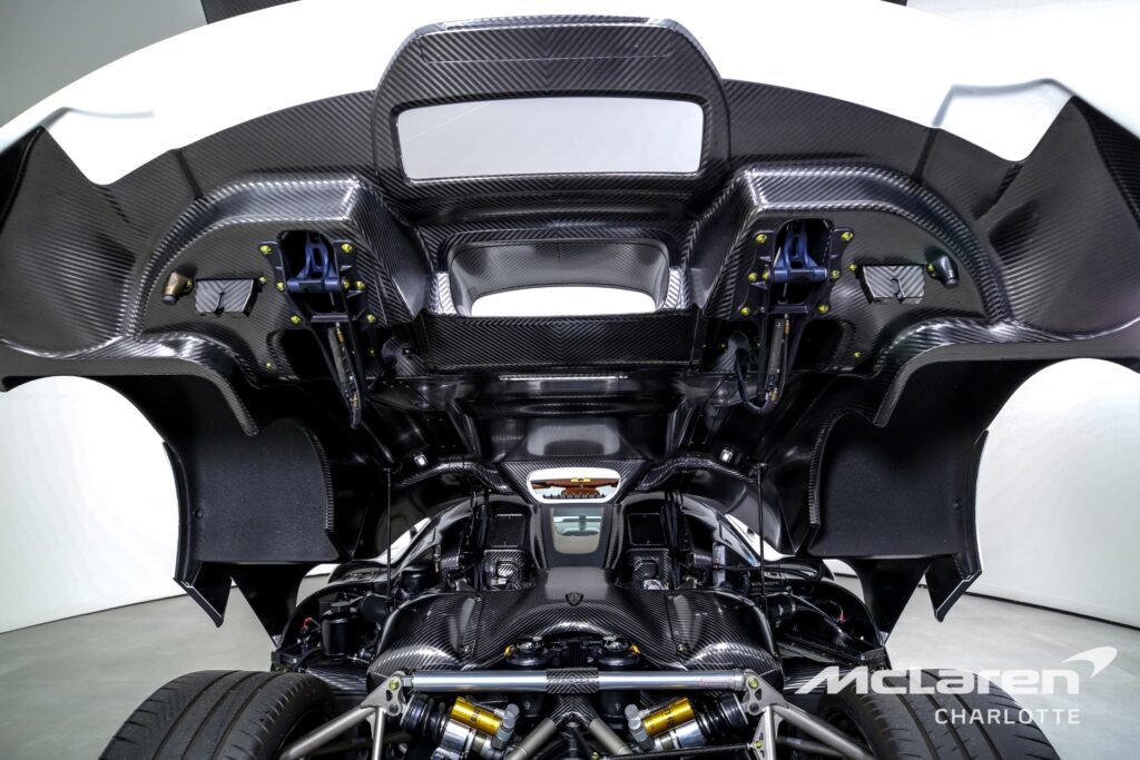 Koenigsegg Regera For Sale - LUSSO - Luxury Car Broker, The best Luxury car Broker in the world