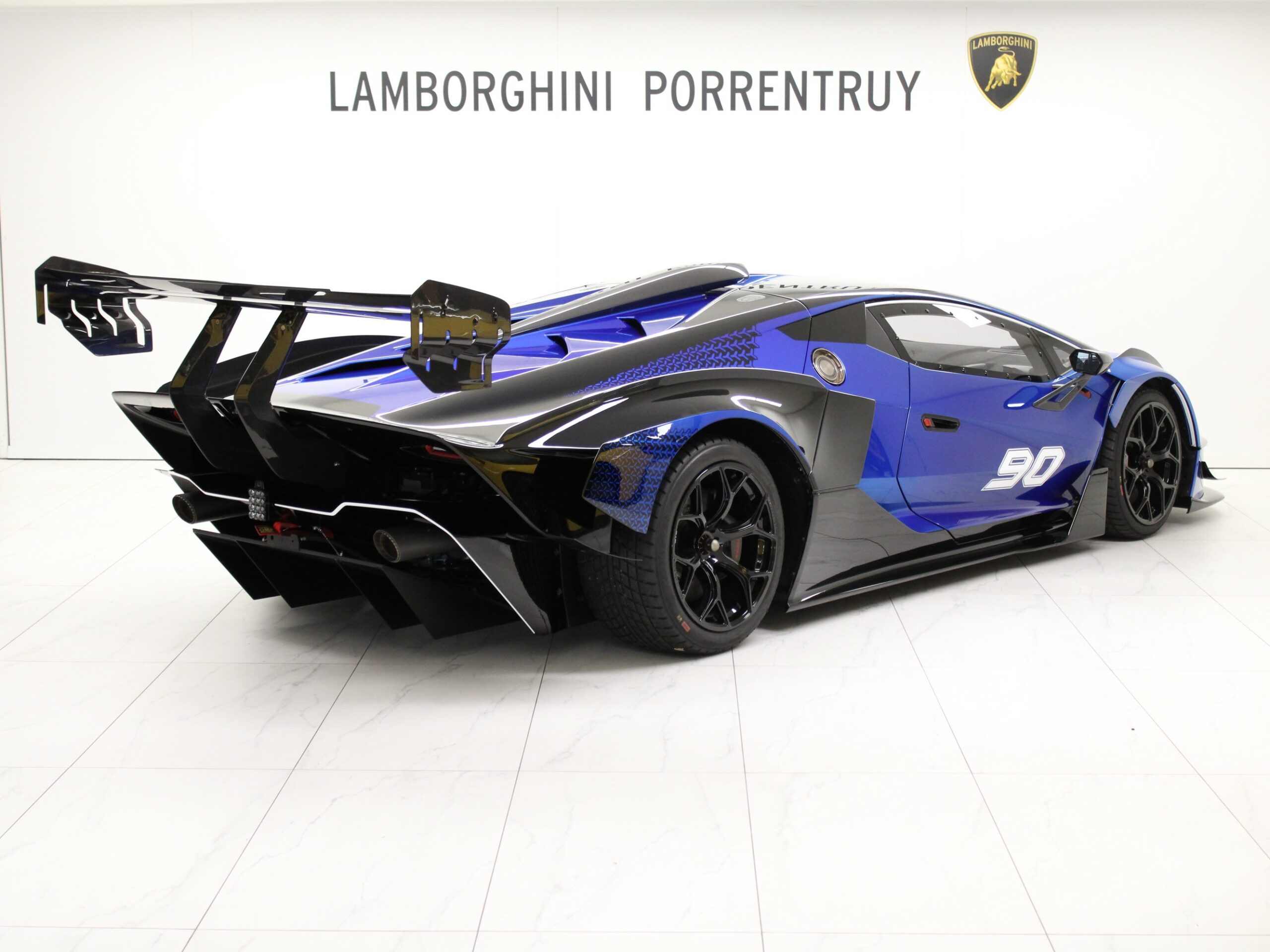 Lamborghini Essenza SCV12 for sale - LUSSO - Your Luxury International car broker