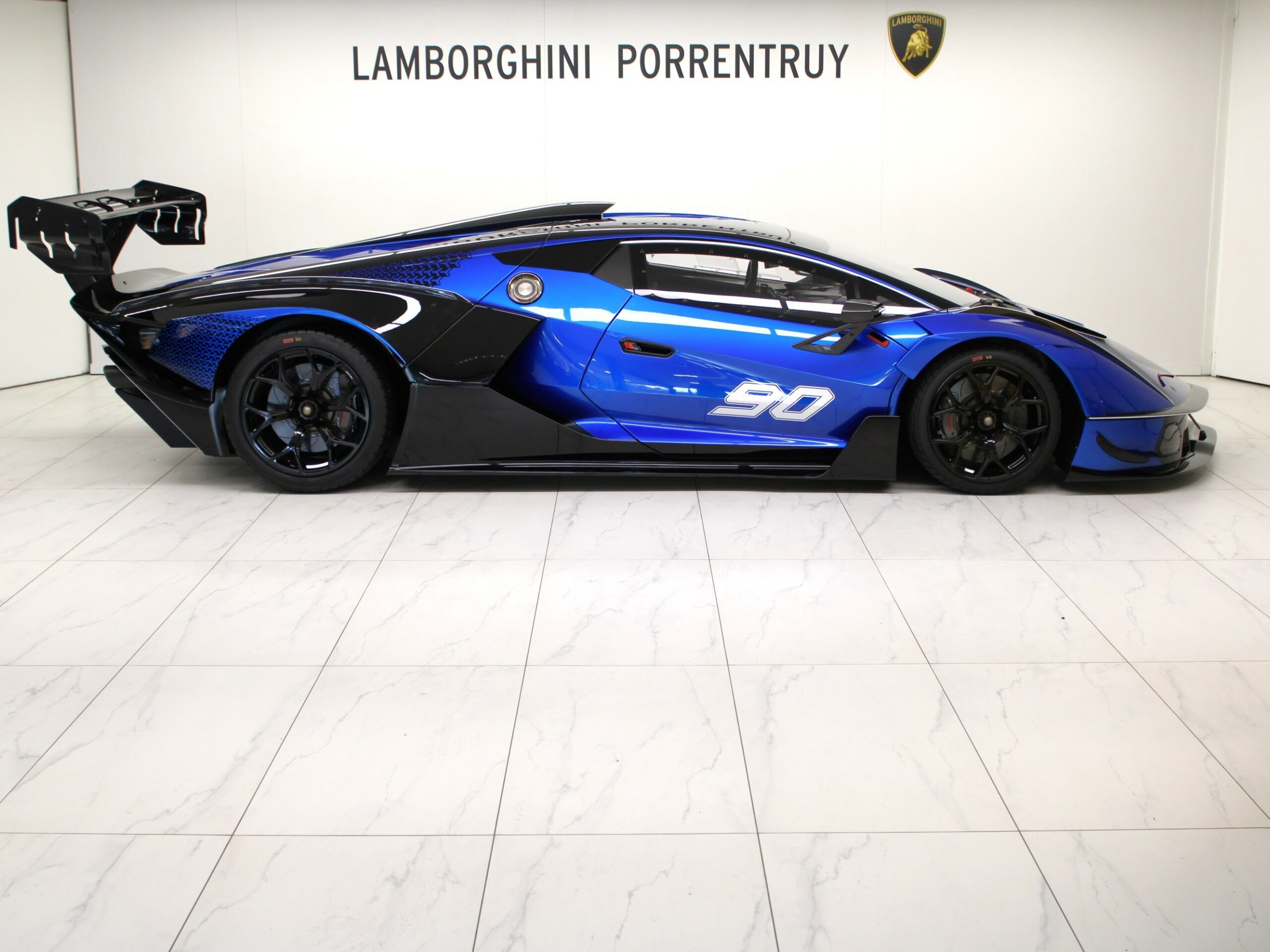 Lamborghini Essenza SCV12 for sale - LUSSO - Your Luxury International car broker