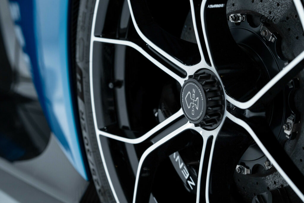 Zenvo Aurora Tur for sale - LUSSO - Luxury car broker - 50 units of the Aurora Tur