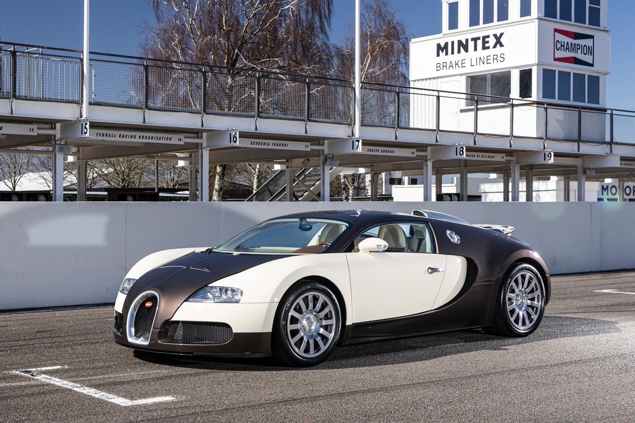 Bugatti Veyron for sale - LUSSO - Luxury car Broker