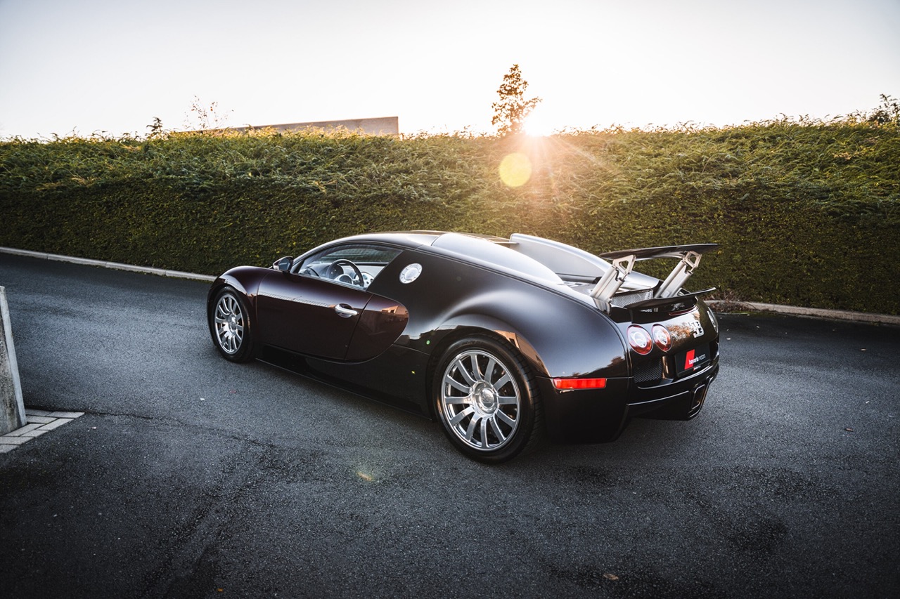 Bugatti Veyron for sale - LUSSO - Luxury car broker