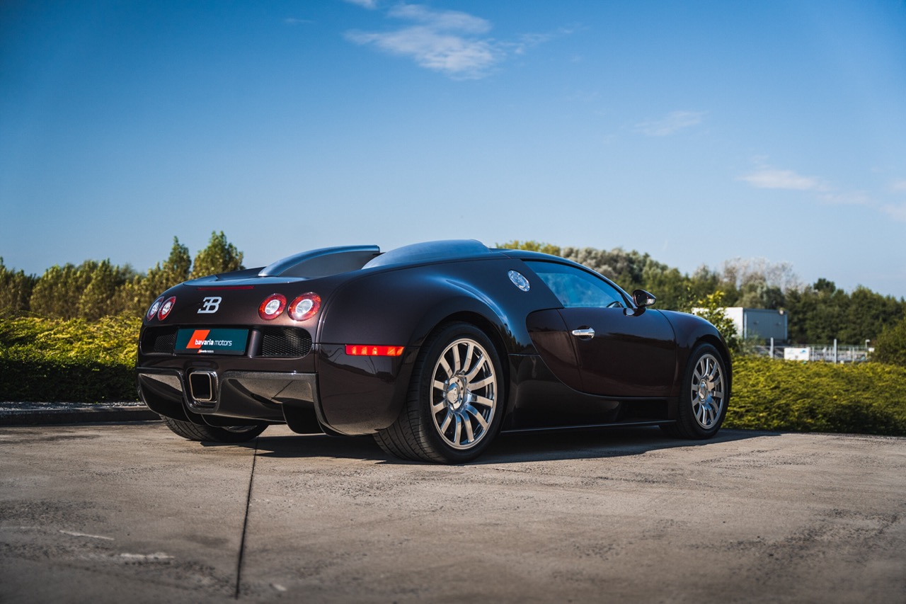 Bugatti Veyron for sale - LUSSO - Luxury car broker