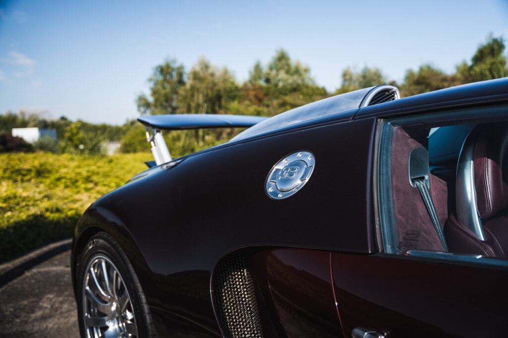 Bugatti Veyron for sale - LUSSO - Luxury car broker