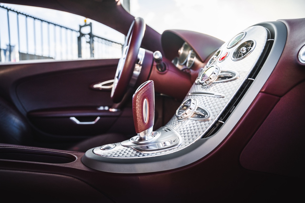 Bugatti Veyron for sale - LUSSO - Luxury car broker
