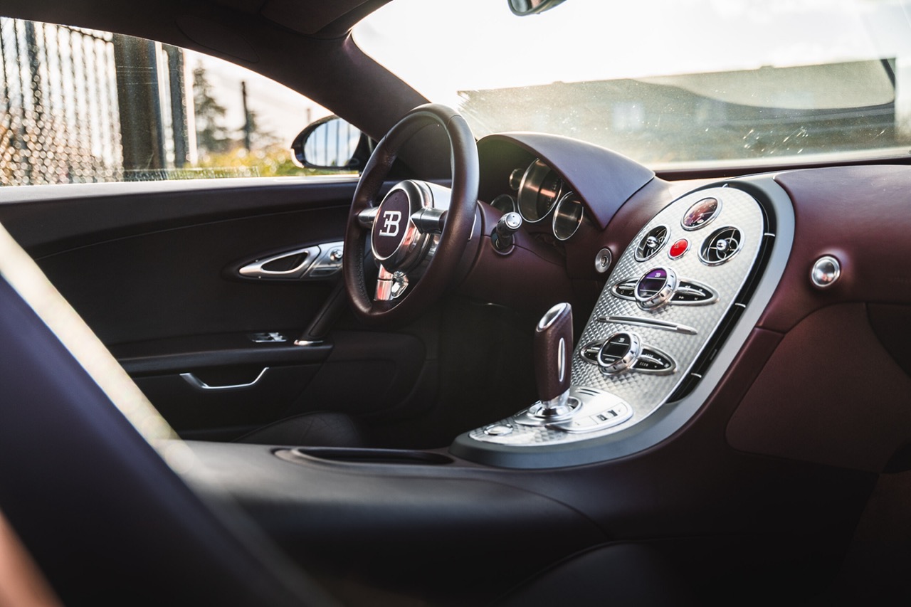 Bugatti Veyron for sale - LUSSO - Luxury car broker