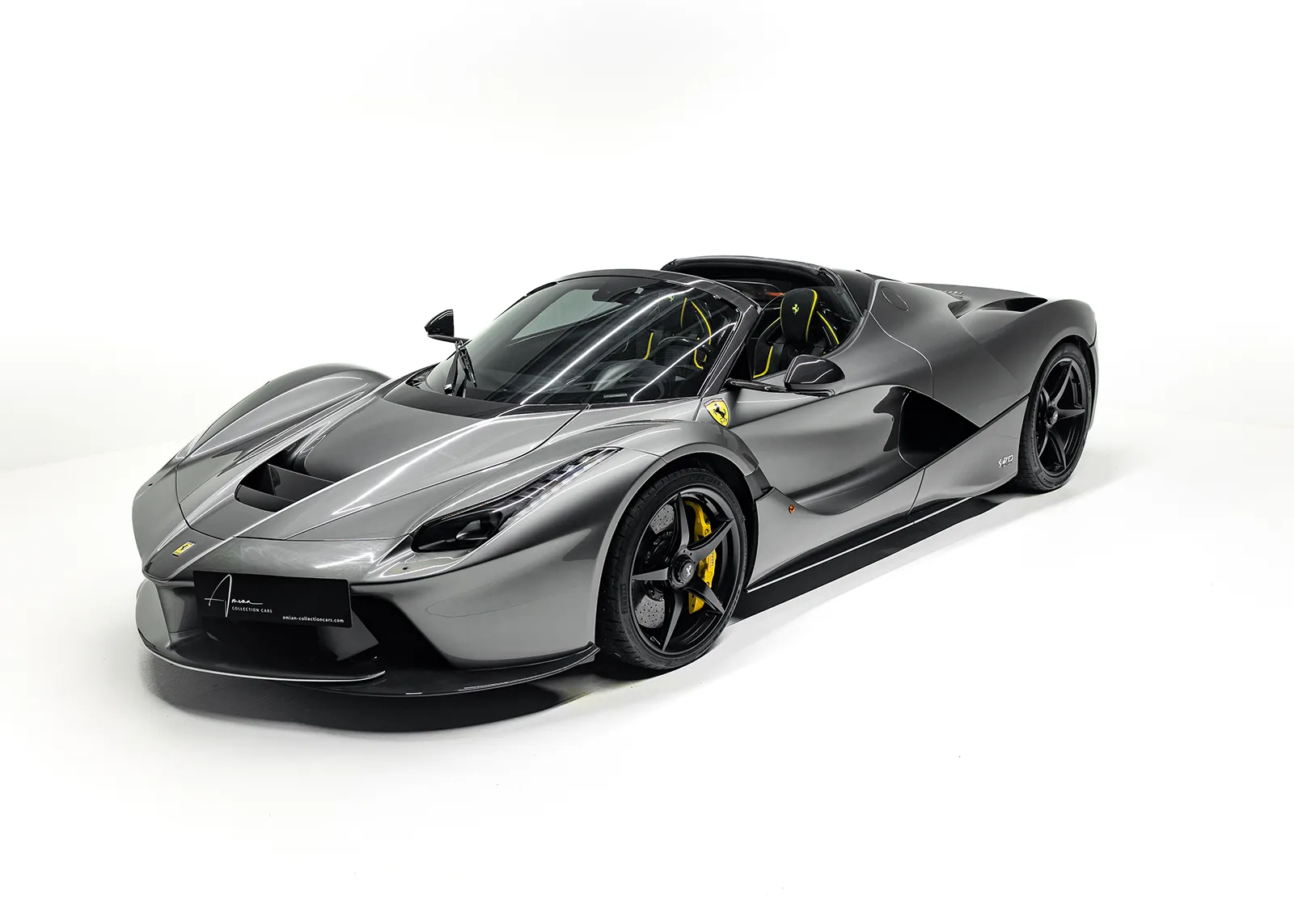 Ferrari LaFerrari Aperta for sale in Germany - LUSSO - Your Luxury International car broker