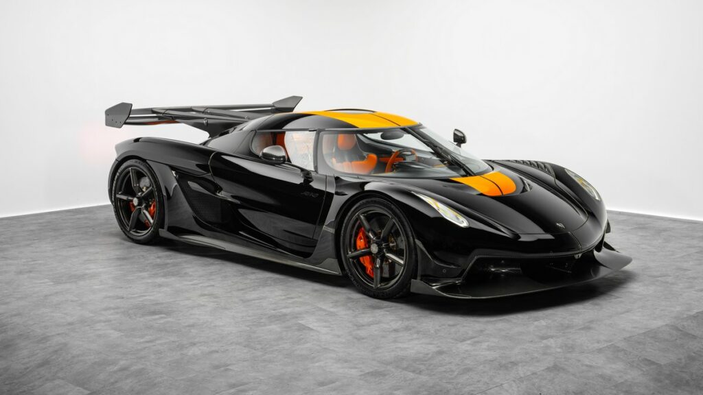 Koenigsegg Jesko Attack for sale - LUSSO