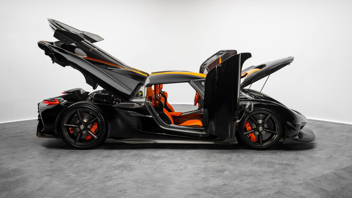 Koenigsegg Jesko Attack for sale - LUSSO