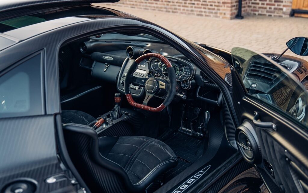 Pagani Zonda 760 ‘Attack’ for sale - LUSSO