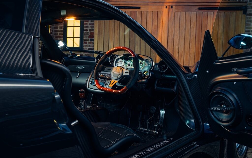 Pagani Zonda 760 ‘Attack’ for sale - LUSSO