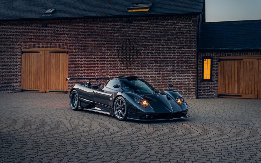 Pagani Zonda 760 ‘Attack’ for sale - LUSSO