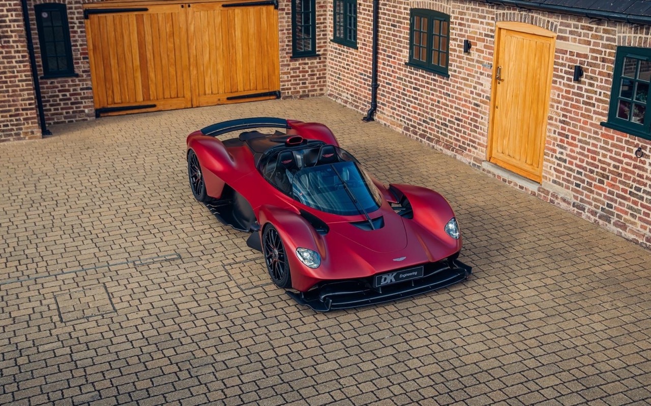Aston Martin Valkyrie Spider for sale - LUSSO - Luxury car Broker