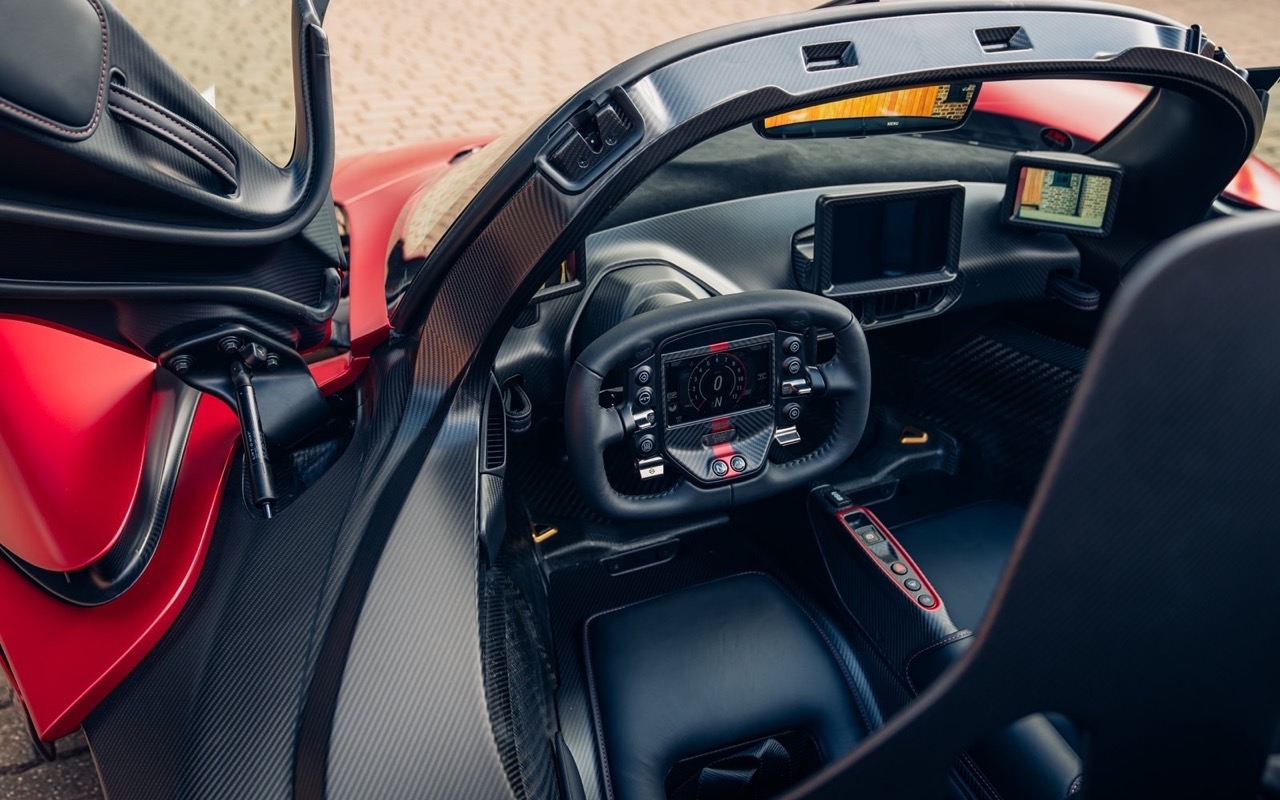 Aston Martin Valkyrie Spider for sale - LUSSO - Luxury car Broker