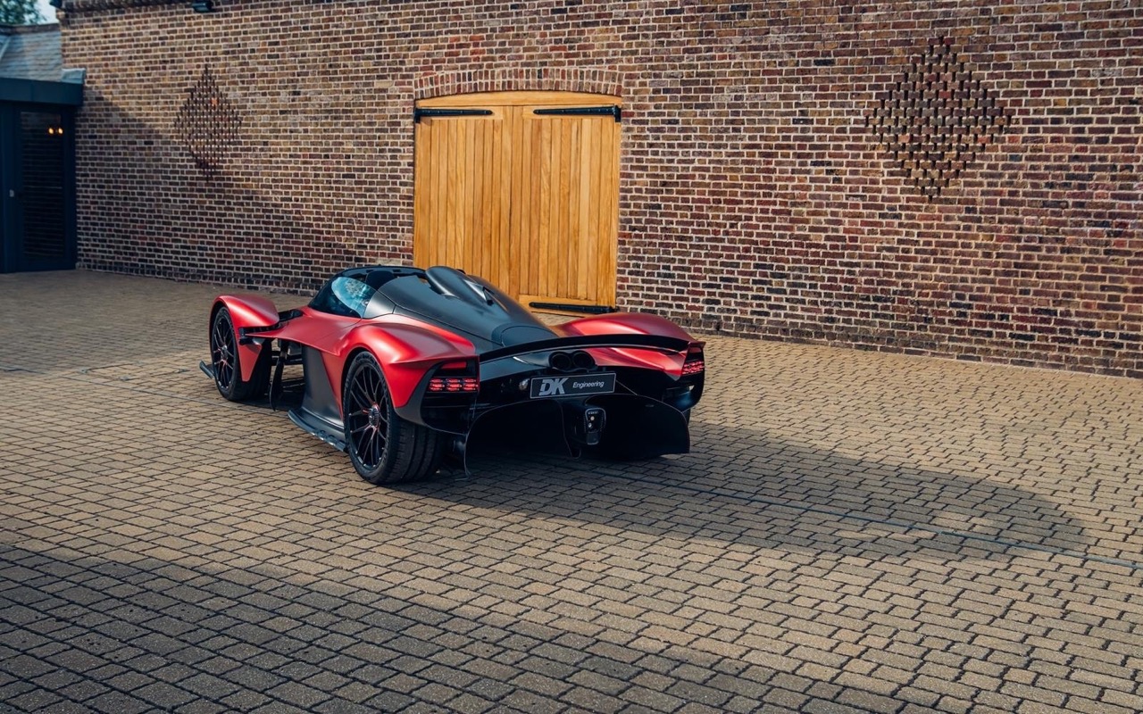 Aston Martin Valkyrie Spider for sale - LUSSO - Luxury car Broker