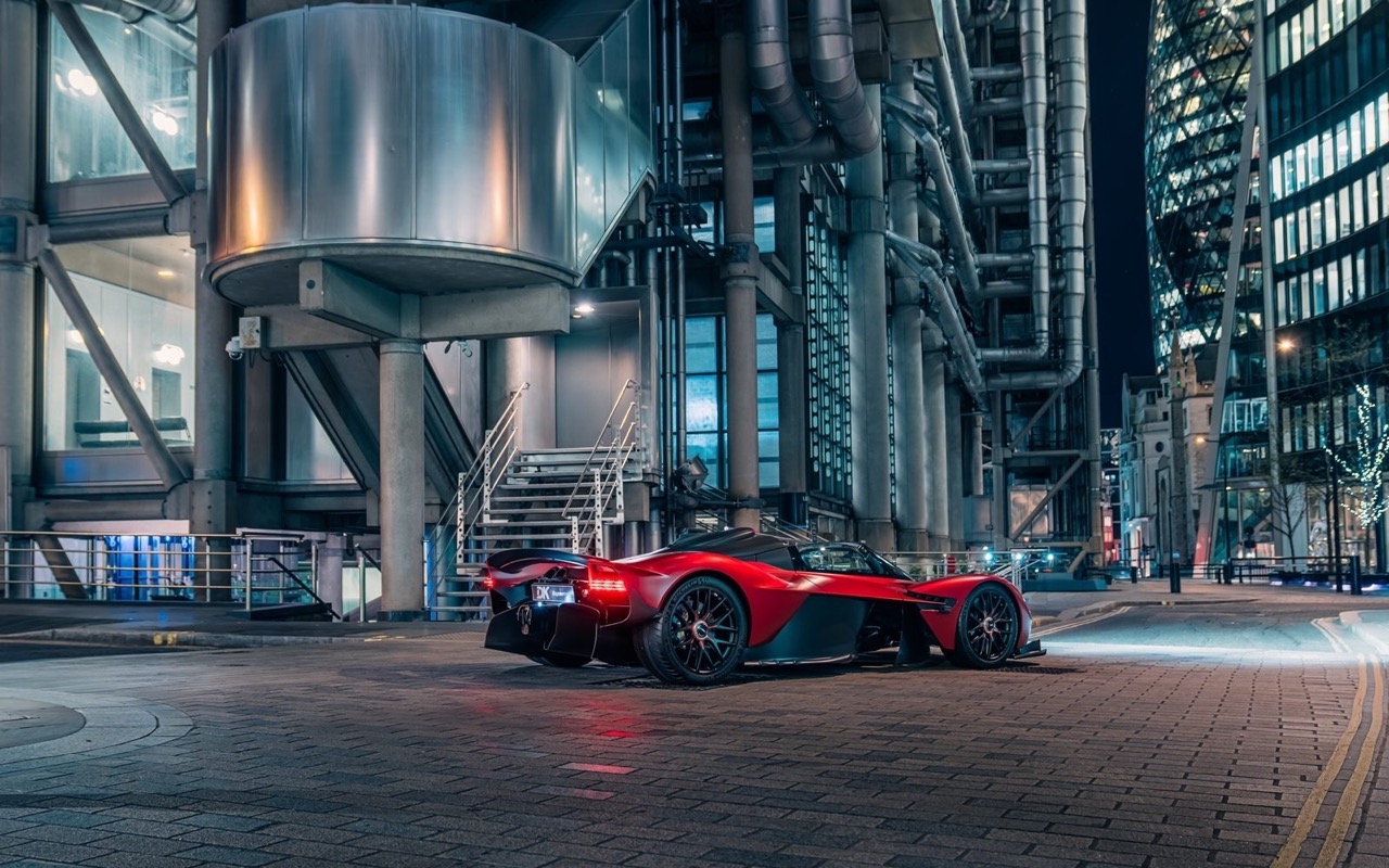 Aston Martin Valkyrie Spider for sale - LUSSO - Luxury car Broker