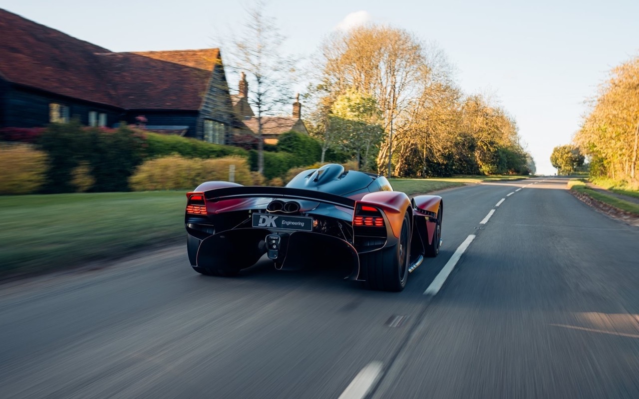 Aston Martin Valkyrie Spider for sale - LUSSO - Luxury car Broker