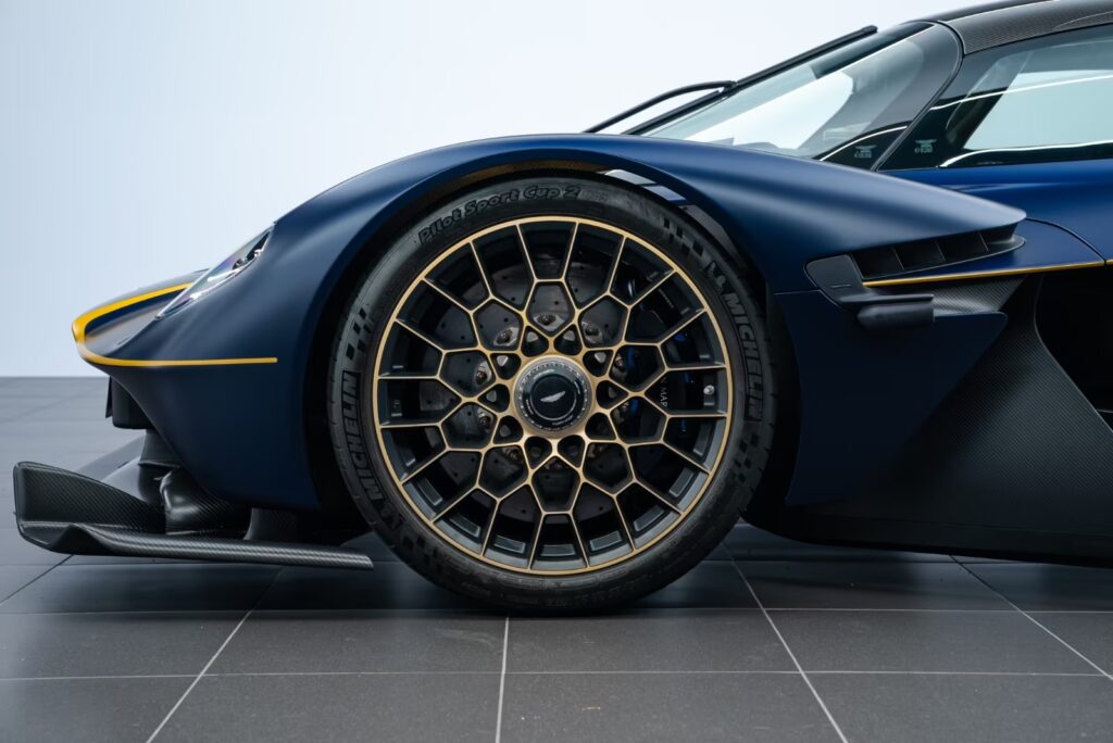 Aston Martin Valkyrie 2023 for Sale