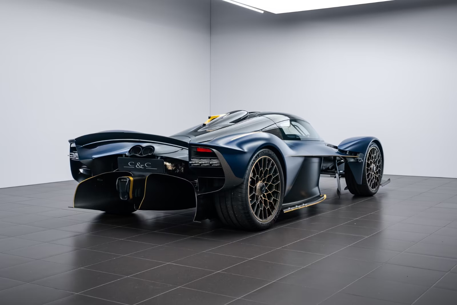 Aston Martin Valkyrie 2023 for Sale