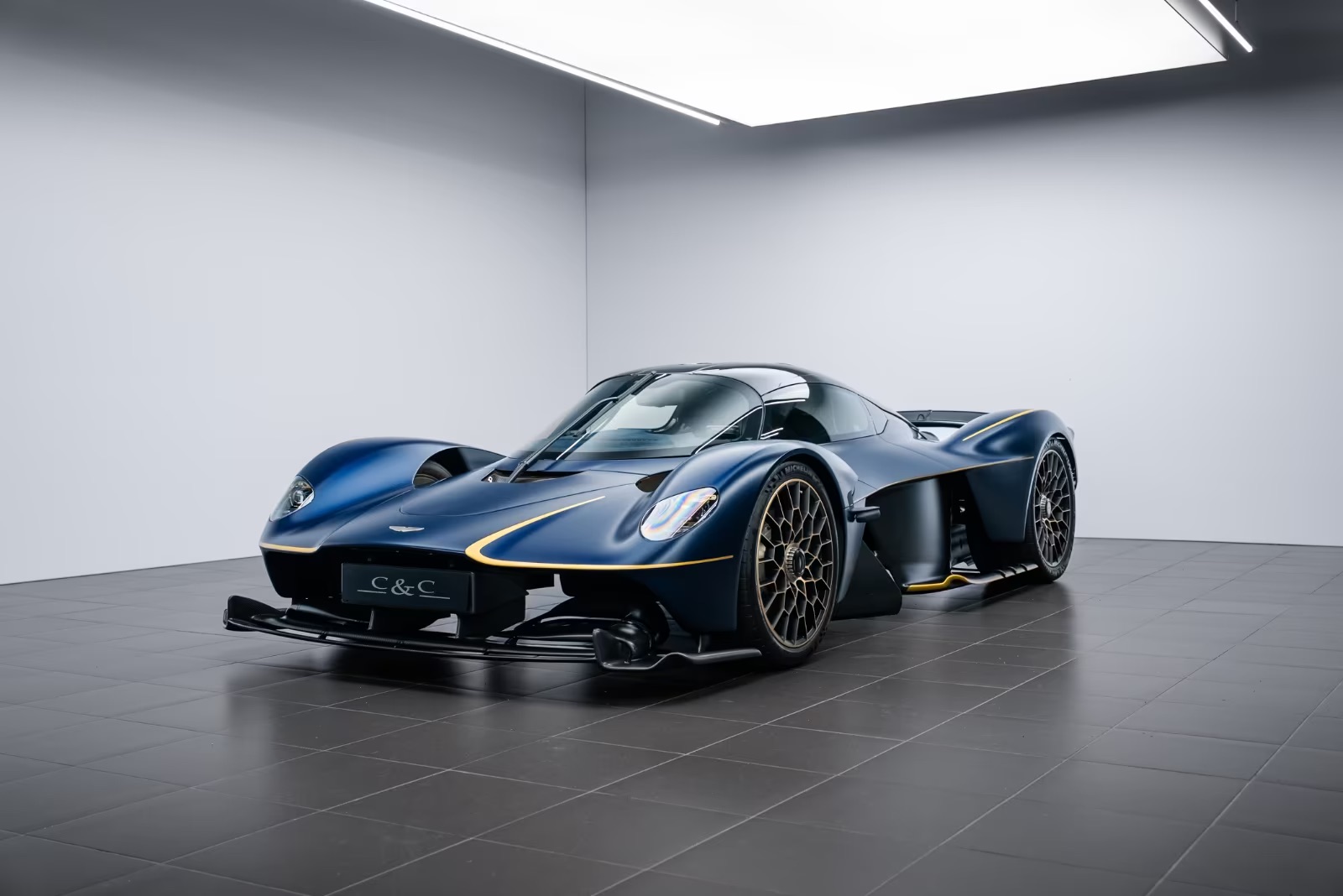 Aston Martin Valkyrie 2023 for Sale