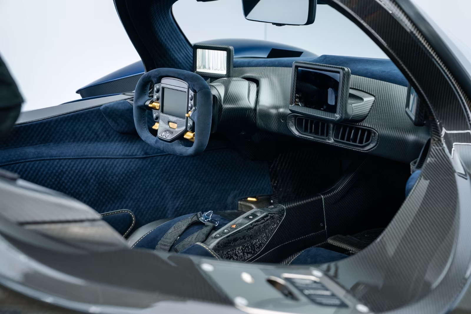Aston Martin Valkyrie 2023 for Sale