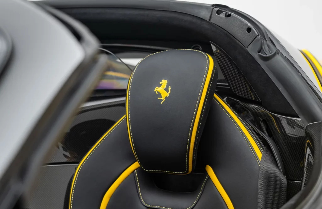 Ferrari LaFerrari Aperta for sale - LUSSO, Luxury car broker