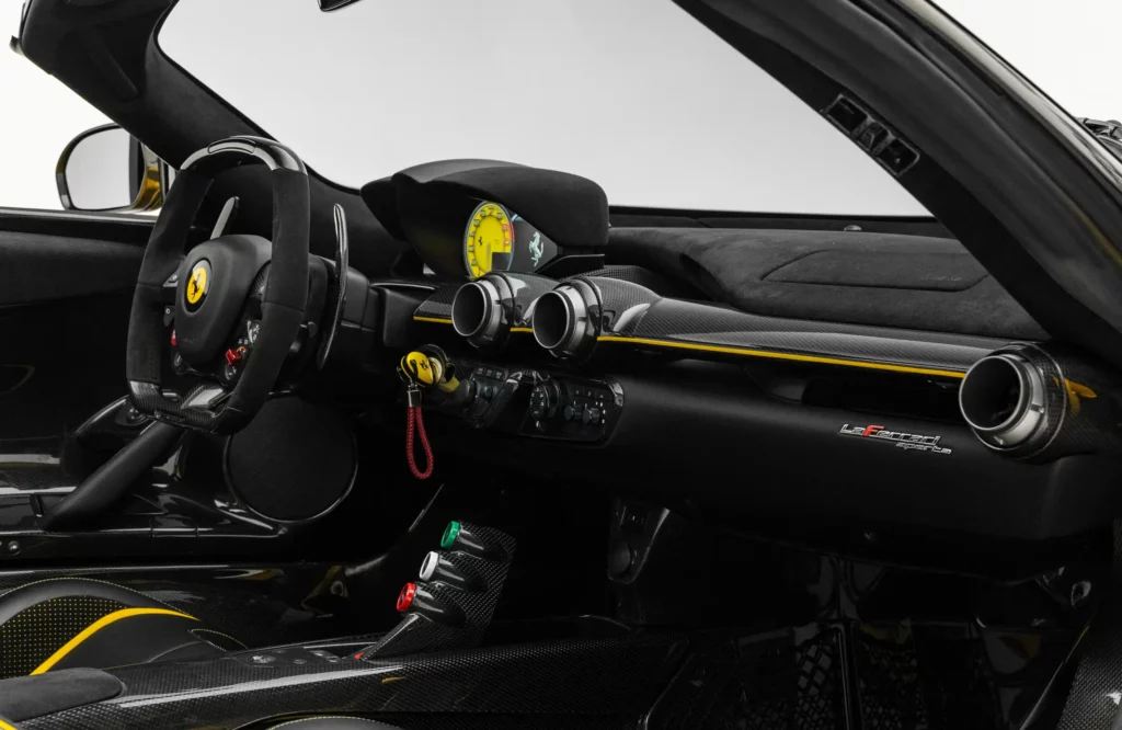 Ferrari LaFerrari Aperta for sale - LUSSO, Luxury car broker
