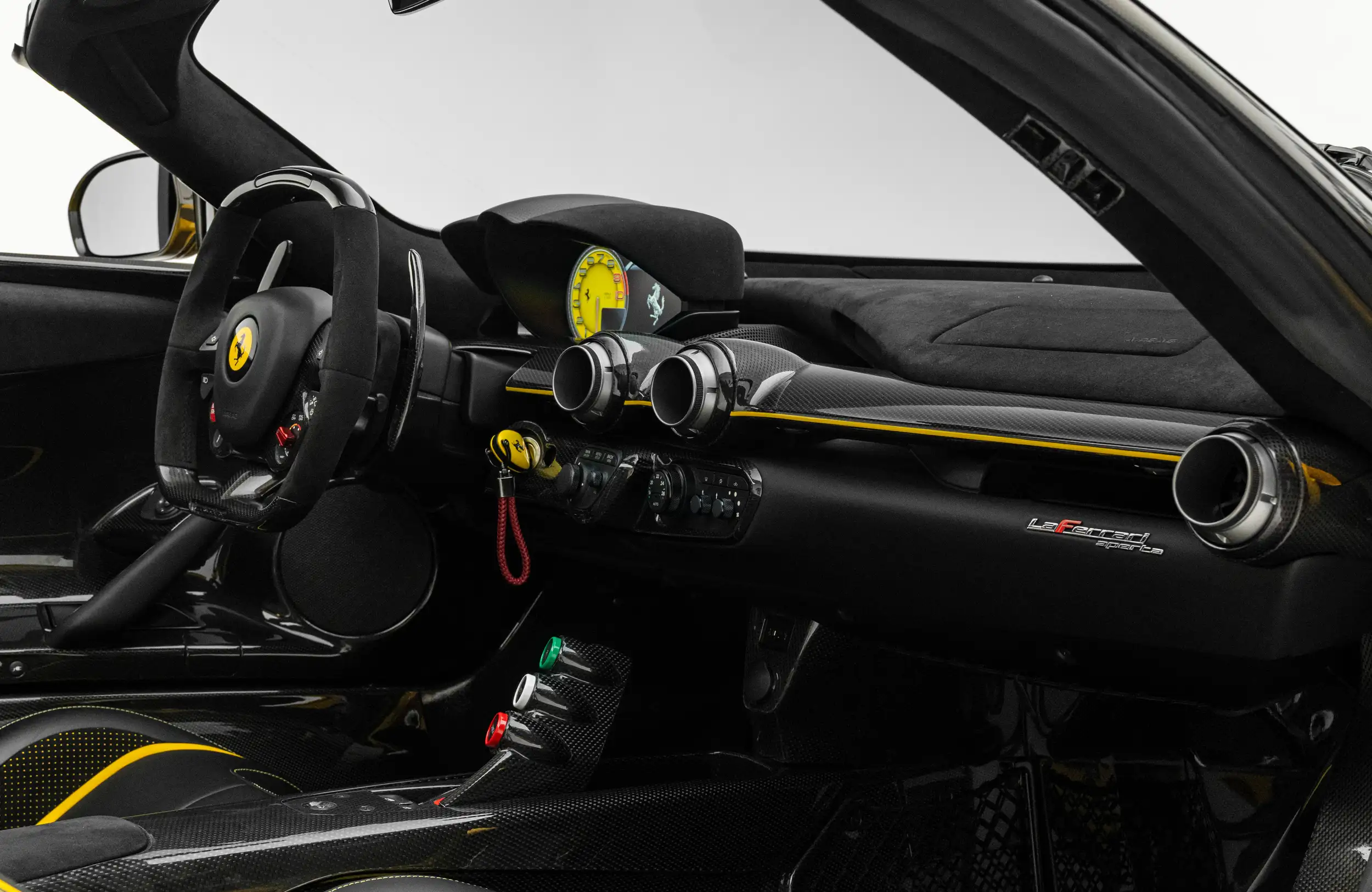 Ferrari LaFerrari Aperta for sale - LUSSO, Luxury car broker