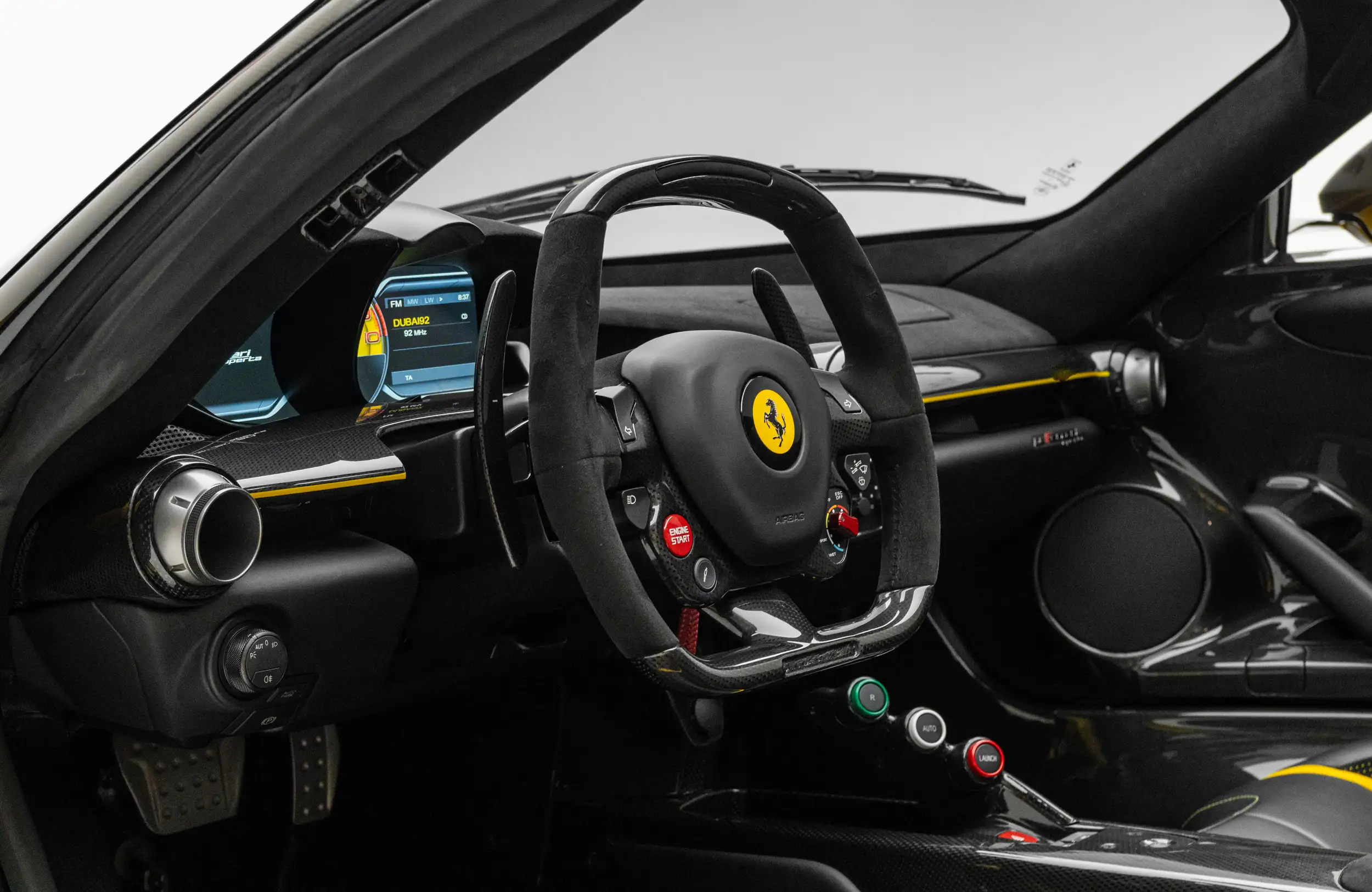 Ferrari LaFerrari Aperta for sale - LUSSO, Luxury car broker