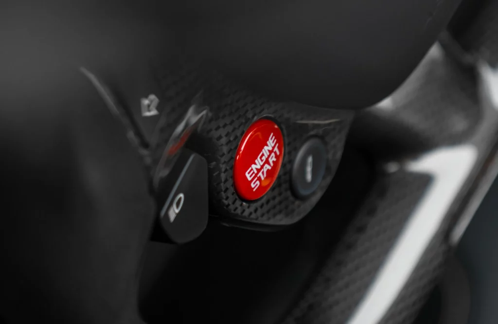 Ferrari LaFerrari Aperta for sale - LUSSO, Luxury car broker