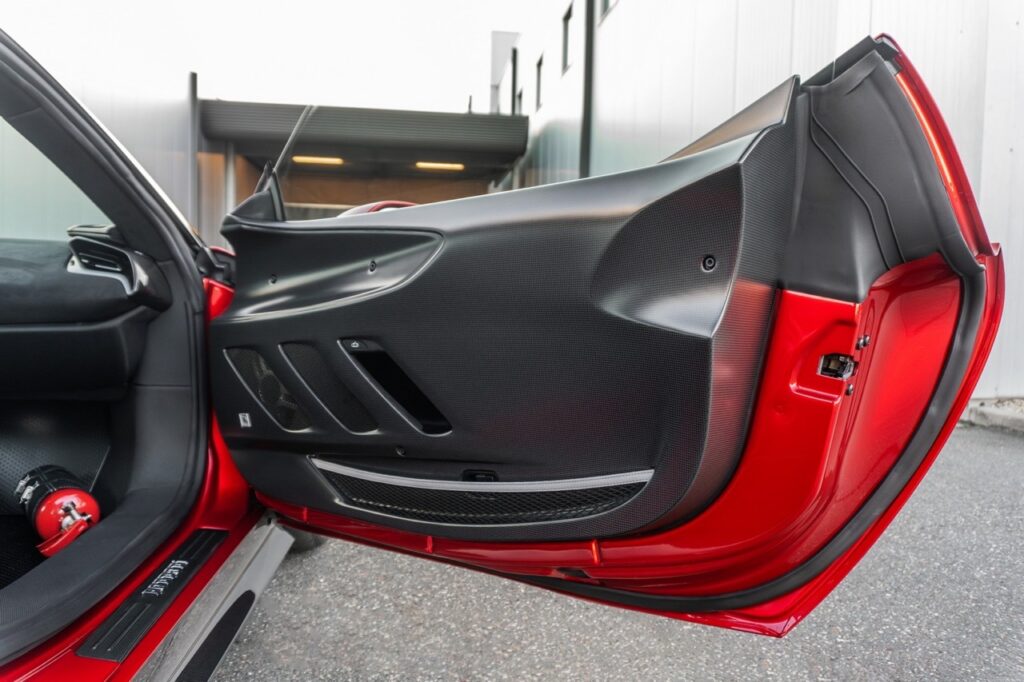 Ferrari SF90 XX Stradale for sale - LUSSO - Luxury car broker