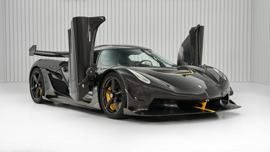 Koenigsegg Jesko Attack for sale - LUSSO - Luxury car broker