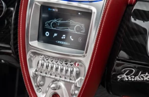 Pagani Huayra Roadster for sale - LUSSO