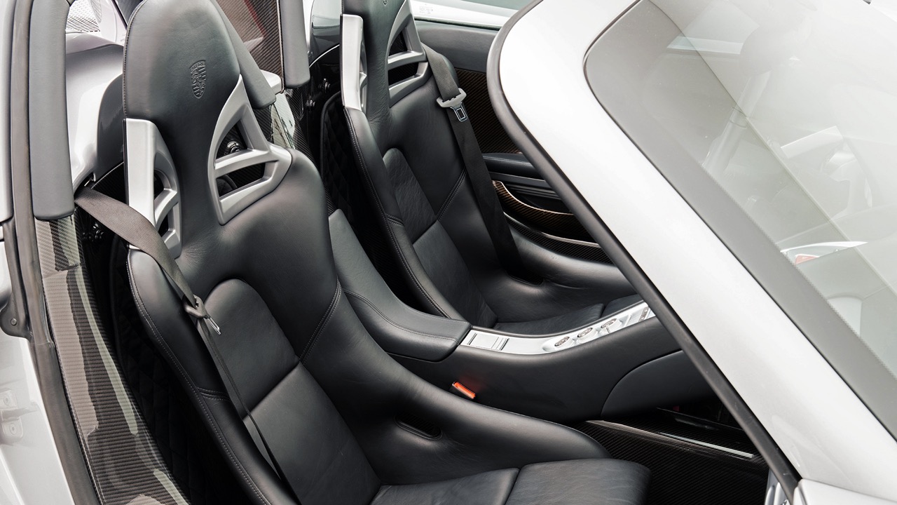 Porsche Carrera GT for sale - LUSSO - Luxury Car Broker