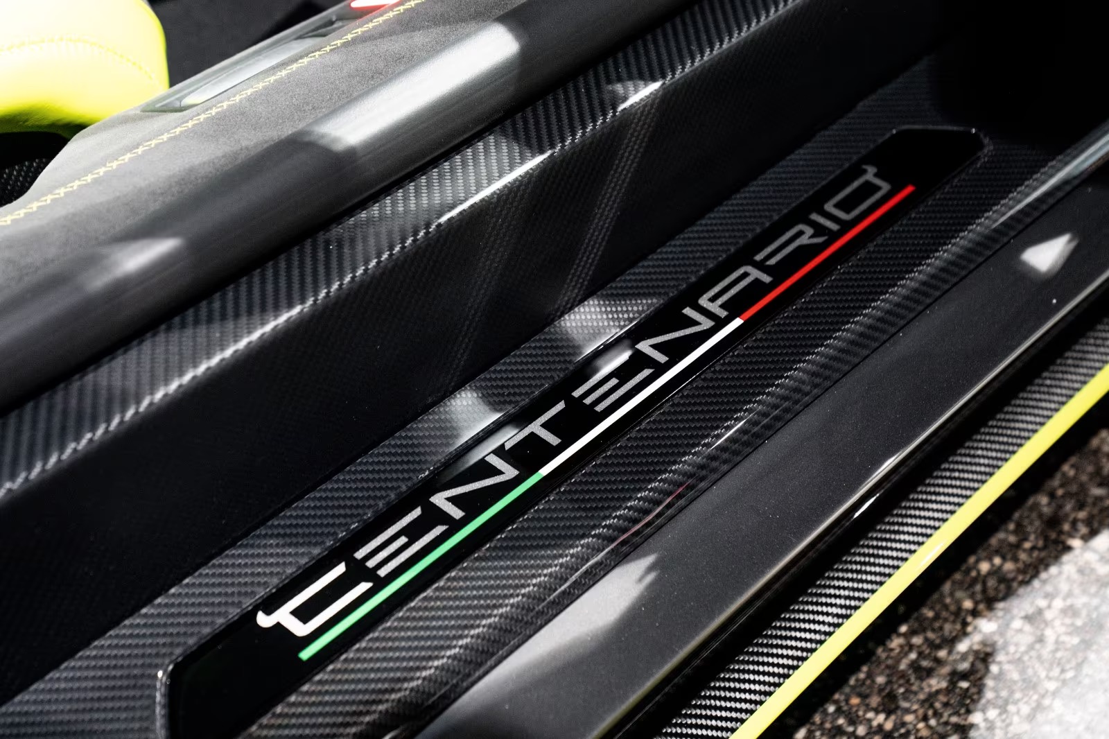 Lamborghini Centenario Roadster for sale - LUSSO, Luxury car broker