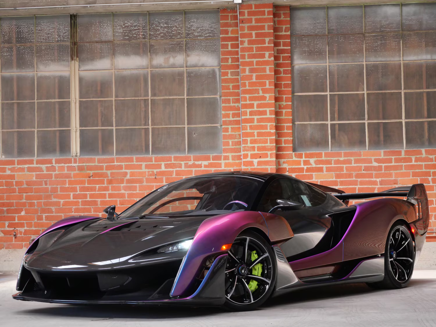 McLaren Sabre for sale at LUSSU, The Best Luxury Car Broker
