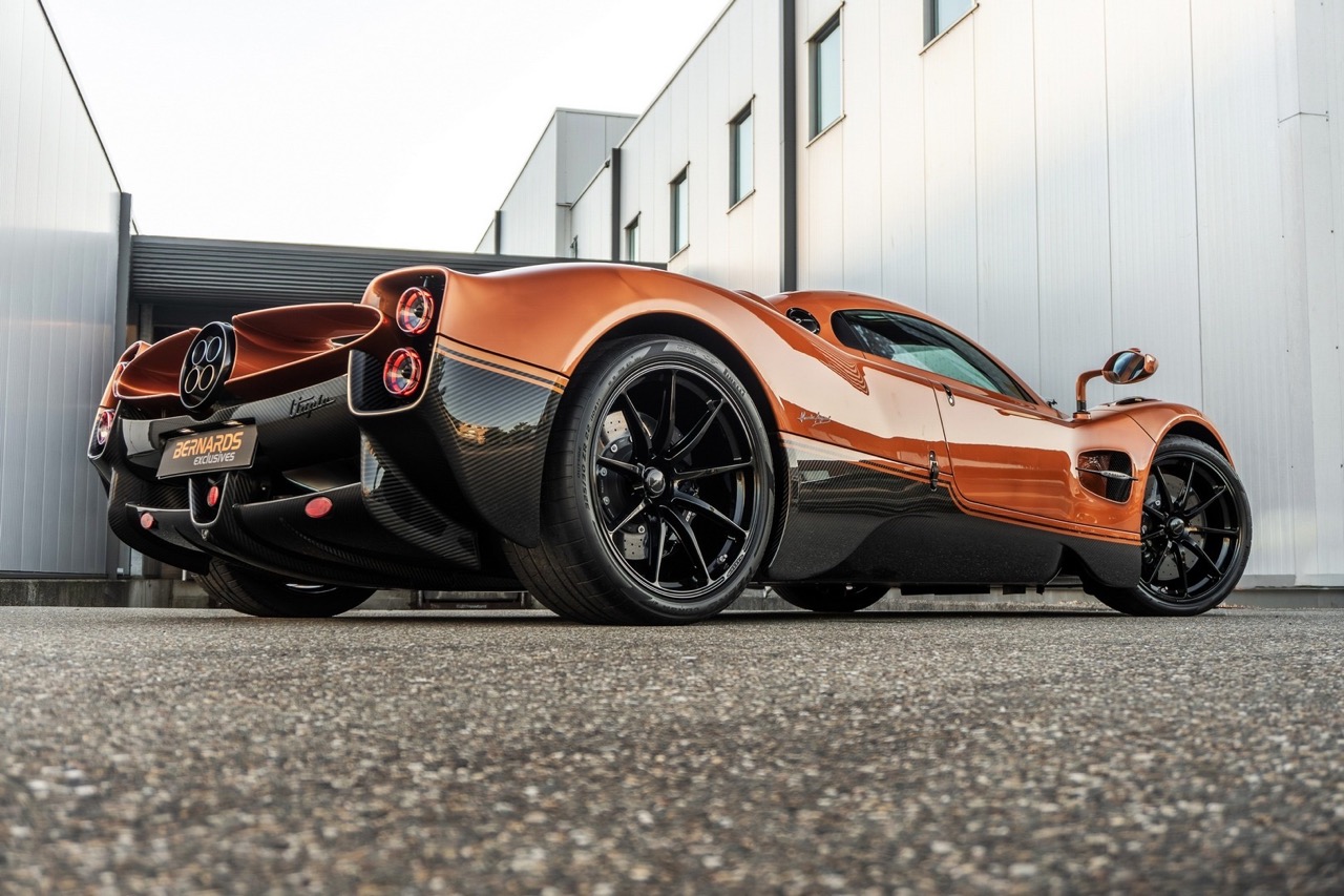 Pagani Utopia for sale - LUSSO, Luxury car broker