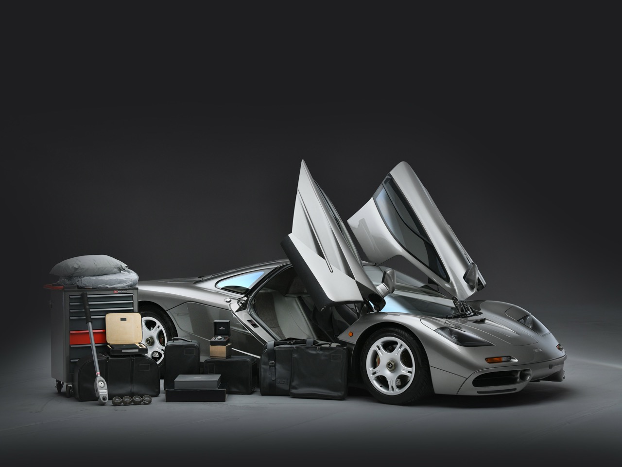 McLaren F1 FOR SALE: Luxury Car Broker