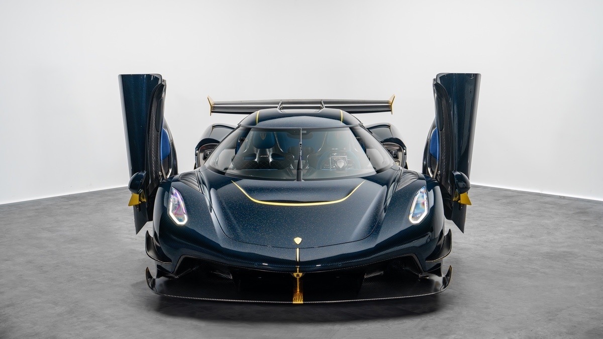 Koenigsegg Jesko Attack for sale - LUSSO -