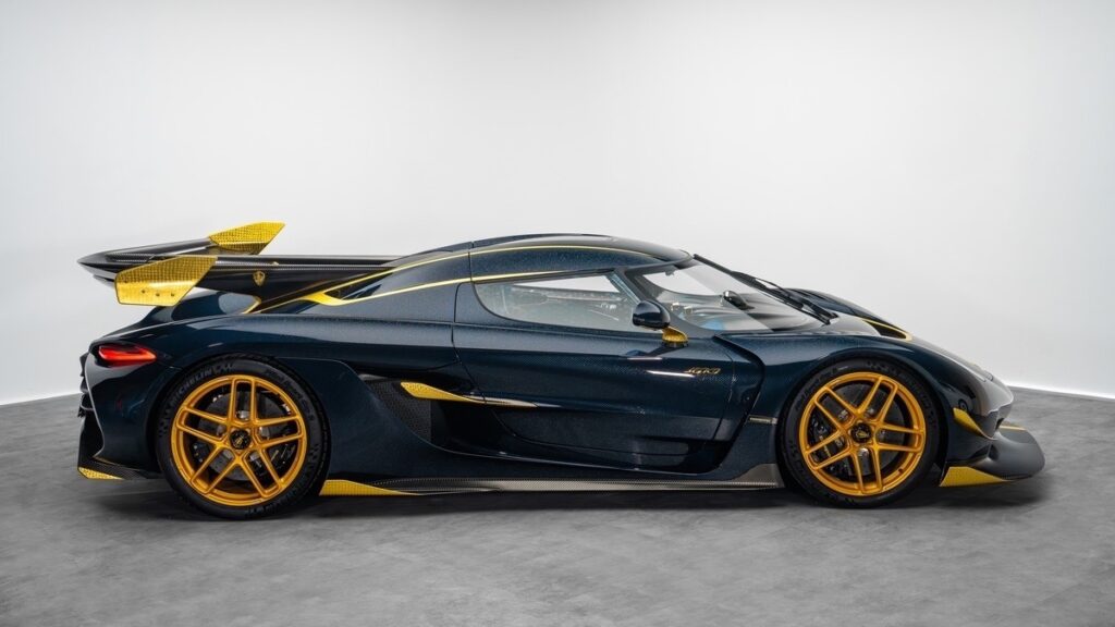 Koenigsegg Jesko Attack for sale - LUSSO -